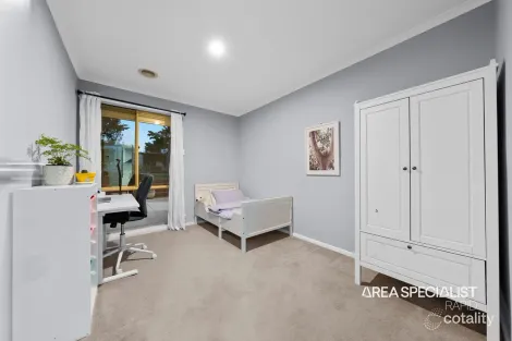 Property photo of 13 Cornell Place Hampton Park VIC 3976