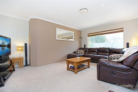 Property photo of 4 Windward Loop Ocean Reef WA 6027