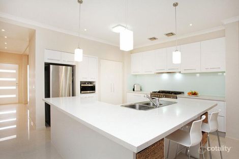 Property photo of 14 Deepdene Street Caroline Springs VIC 3023