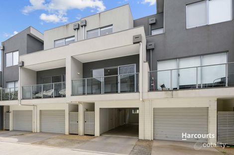 Property photo of 11 Topal Drive Officer VIC 3809