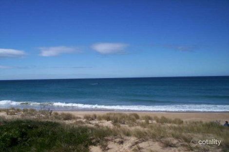 Property photo of 4 Wave Cap Court Golden Beach VIC 3851