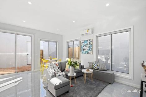 Property photo of 9 Ficus Way Rockbank VIC 3335