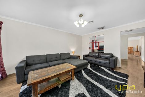 Property photo of 27 Genista Road Cranbourne West VIC 3977