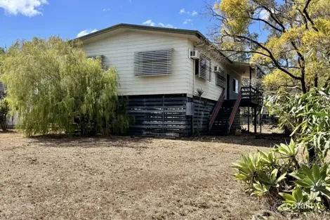 9 Jackson Ave, Moranbah, QLD 4744