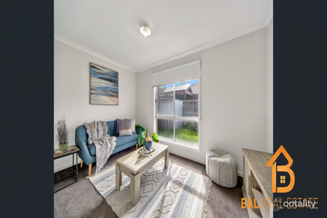 Property photo of 54 Arkins Circuit Tarneit VIC 3029