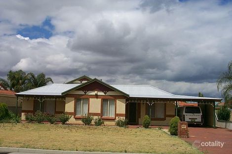 10 Aboyne Pl, Seville Grove, WA 6112