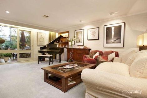 Property photo of 11 Omar Street Caulfield South VIC 3162