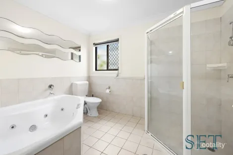 Property photo of 3 Saint Clair Court Murrumba Downs QLD 4503
