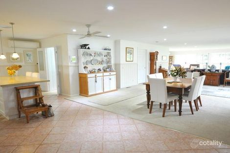 Property photo of 5 Massimo Court Drouin VIC 3818