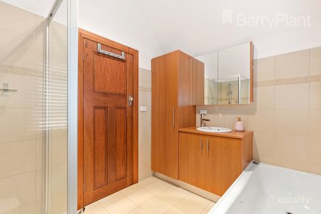 Property photo of 2 The Lane Pascoe Vale South VIC 3044
