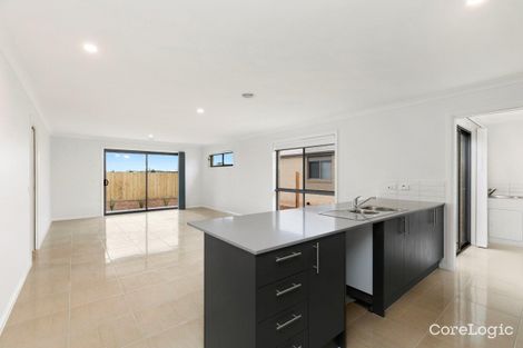 Property photo of 17 Shearwater Drive Armstrong Creek VIC 3217