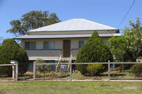 5 Albert St, Crows Nest, QLD 4355