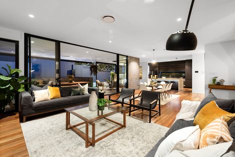 Property photo of 6 Early Lane West End QLD 4101