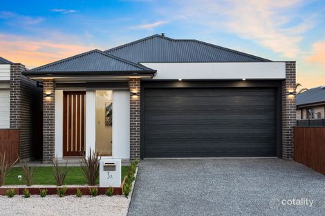3a Nambour Cres, West Lakes Shore, SA 5020