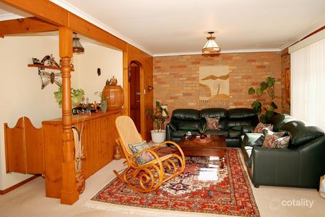 Property photo of 24 Meldrum Avenue Mill Park VIC 3082