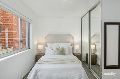 Property photo of 2/65 Holtermann Street Crows Nest NSW 2065