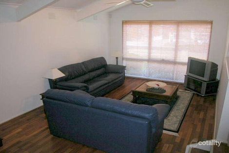 Property photo of 35 Trentham Drive Gladstone Park VIC 3043