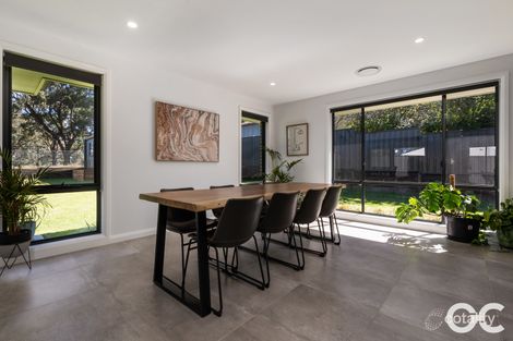 Property photo of 18 Stevenson Way Orange NSW 2800