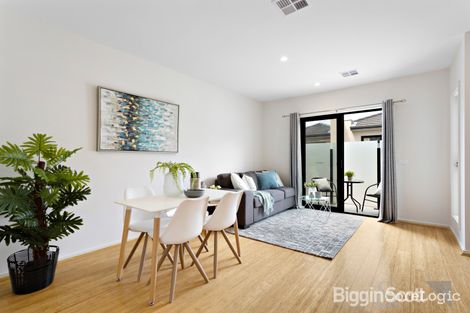 Property photo of 2/5 Alwyn Street Bayswater VIC 3153
