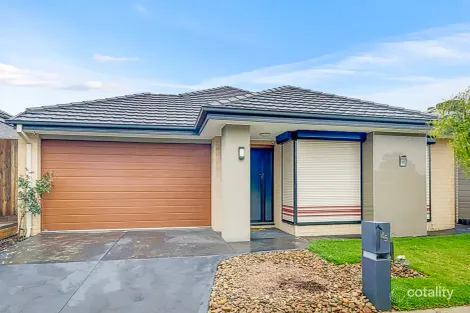Property photo of 45 Dahlia Crescent Mickleham VIC 3064
