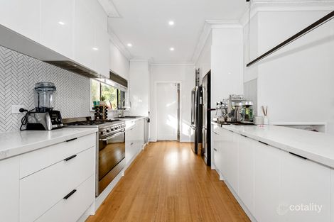 Property photo of 15 Felix Crescent Ringwood North VIC 3134