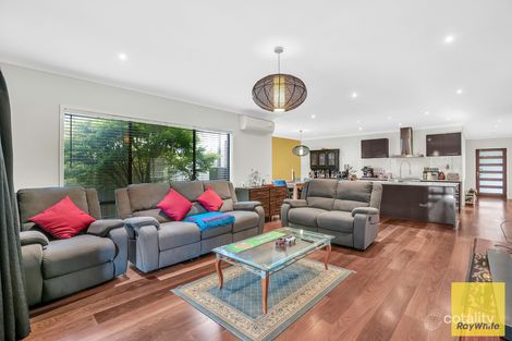 Property photo of 18 Viaduct Parade Truganina VIC 3029