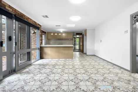 15 Yarrabee Dr, Hoppers Crossing, VIC 3029