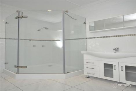 Property photo of 7 Gordon Street Labrador QLD 4215