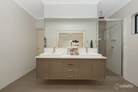 Property photo of 34 Conway Street Mount Low QLD 4818