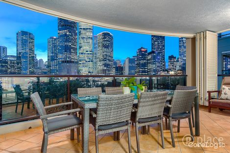 Property photo of 223/36 Macdonald Street Kangaroo Point QLD 4169