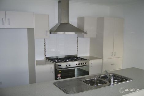 Property photo of 29 Mirabelle Street Pakenham VIC 3810