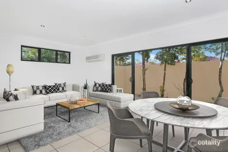 Property photo of 6/33 Harley Street Labrador QLD 4215