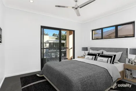 Property photo of 6/33 Harley Street Labrador QLD 4215