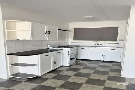 Property photo of 2/7 Tower Street Eastern Heights QLD 4305