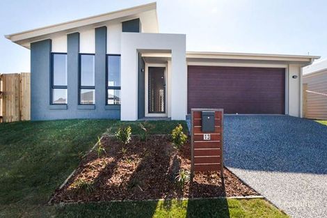 13 Ward St, Flinders View, QLD 4305