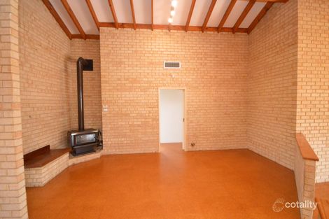 Property photo of 16 Elmore Way Dudley Park WA 6210