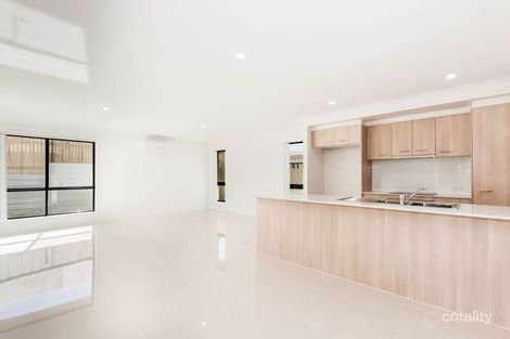 Property photo of 13 Ward Street Flinders View QLD 4305