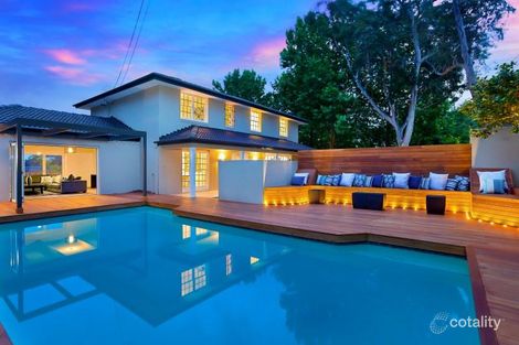 2 Oak Hill Cl, St Ives, NSW 2075