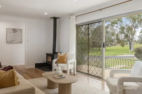 Property photo of 19 Flinders Street Centenary Heights QLD 4350
