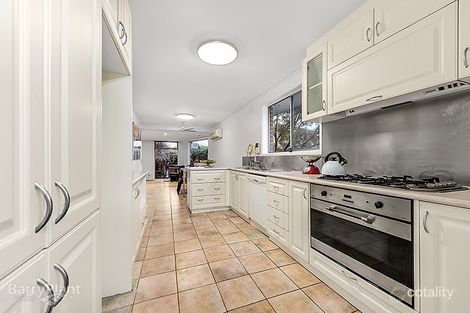 Property photo of 207 Greenwood Drive Bundoora VIC 3083