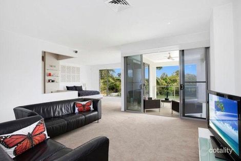 Property photo of 2508 Cressbrook Drive Hope Island QLD 4212