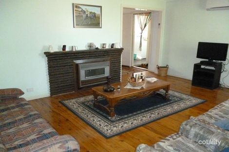 Property photo of 22 Benelong Place Orange NSW 2800