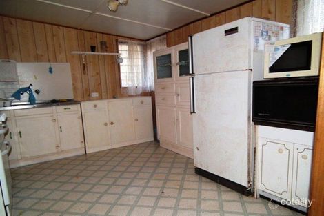 Property photo of 10 Crystal Street Willows QLD 4702