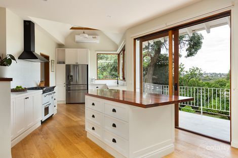 Property photo of 49 Streeton Crescent Ivanhoe East VIC 3079