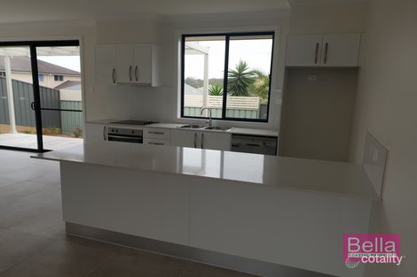 Property photo of 6 Cooyoyo Close Ulladulla NSW 2539