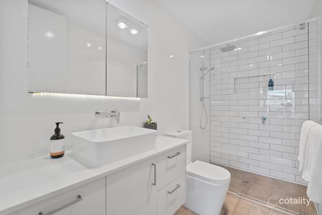 Property photo of 3/52 Brae Street Coorparoo QLD 4151