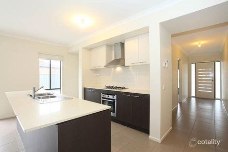 Property photo of 5 Pluto Grove Mernda VIC 3754