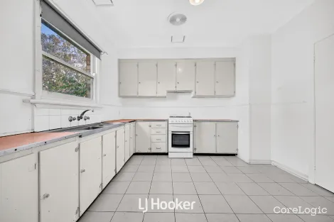 Property photo of 18 Oswald Street Dandenong VIC 3175