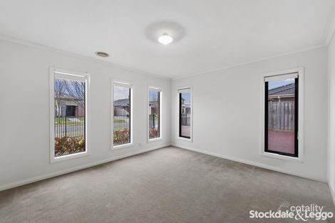 Property photo of 4 Hemsley Drive Deer Park VIC 3023