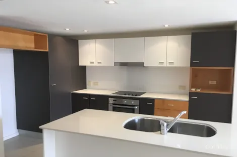 18/1-2 Arbour Ave, Robina, QLD 4226